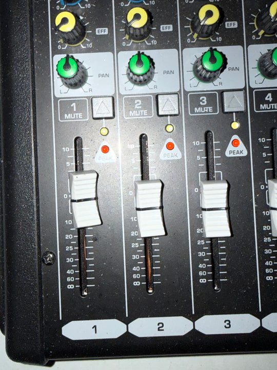 16-Channel Analog Mixer, Bent Fader, view 3