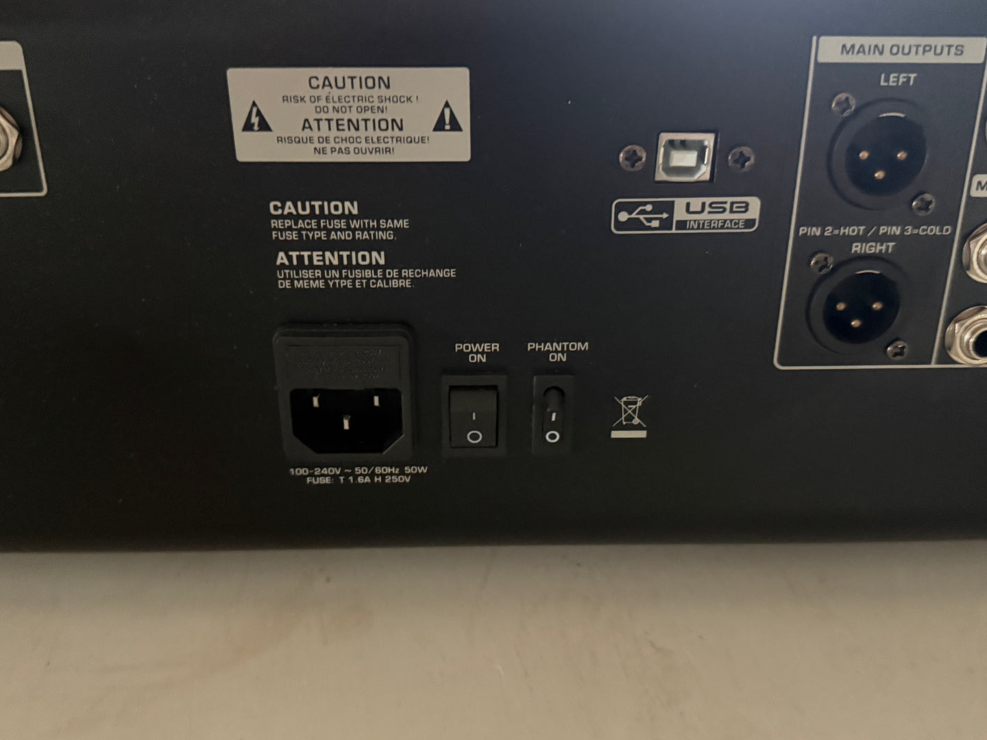DX32C 32-Channel Mixer with Effects, view 4