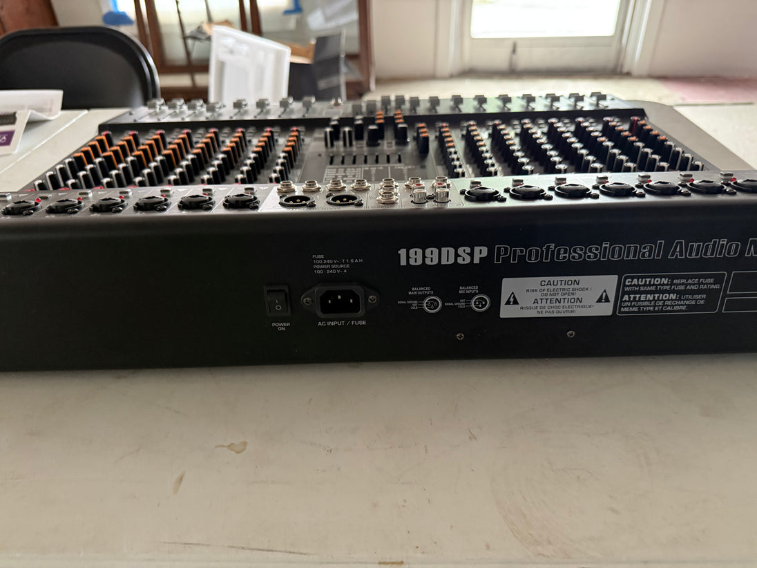 16-Channel Mixing Console, B-Stock, view 3